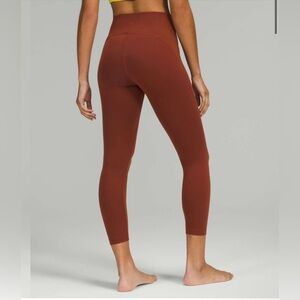 Lululemon Instill High-Rise Tight 25"
Date Brown size 14 NWOT